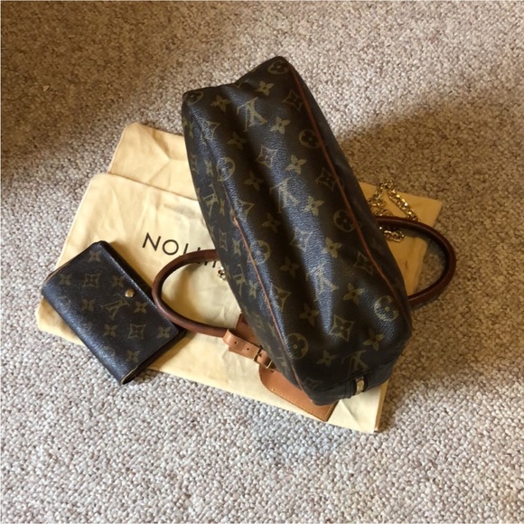 ⭐️SALE⭐️$450 ❣️Louis Vuitton❣️monogram Troville w/bonus gift - Picture 6 of 12